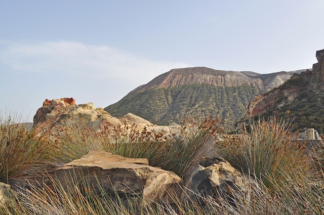 cosa vedere vulcano sentieri