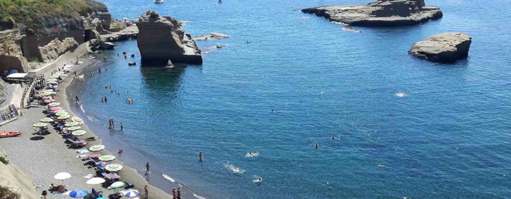 spiagge ventotene cala nave