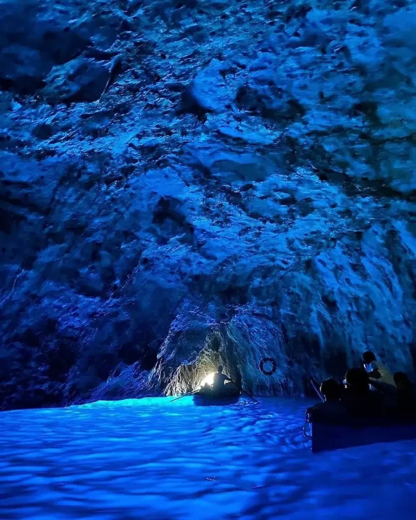 grotta azzurra capri barca