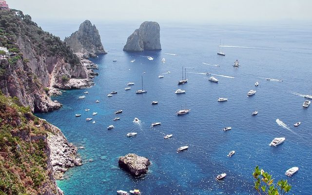 traghetti napoli capri